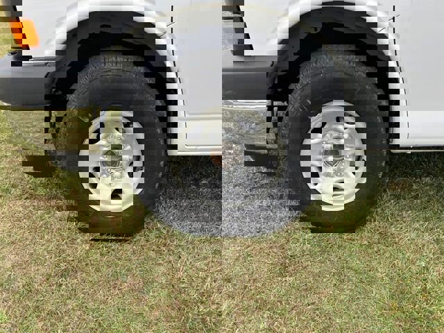 New 2025 GMC Savana 3500 w/ Power Convenience Package image 18