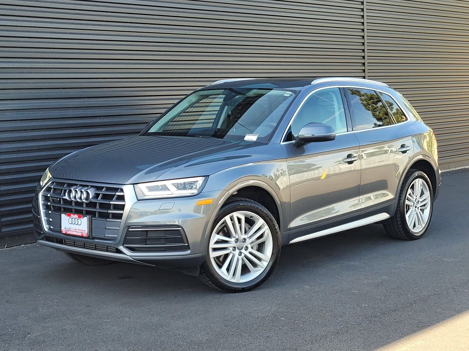 Used 2019 Audi Q5 Premium Plus w/ Premium Plus Package AWD/4WD image 1
