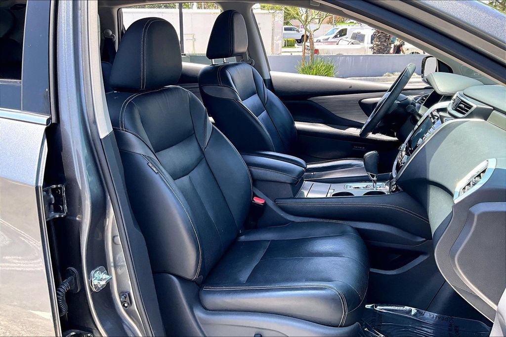 Used 2016 Nissan Murano Platinum FWD image 9