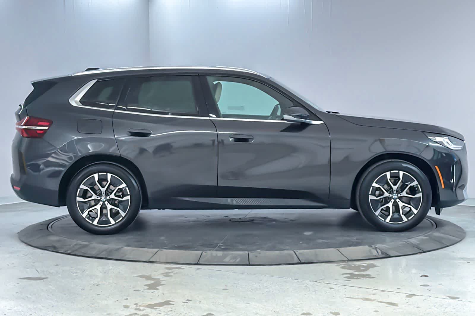 Used 2026 BMW X3 xDrive30i w/ Convenience Package AWD/4WD image 8