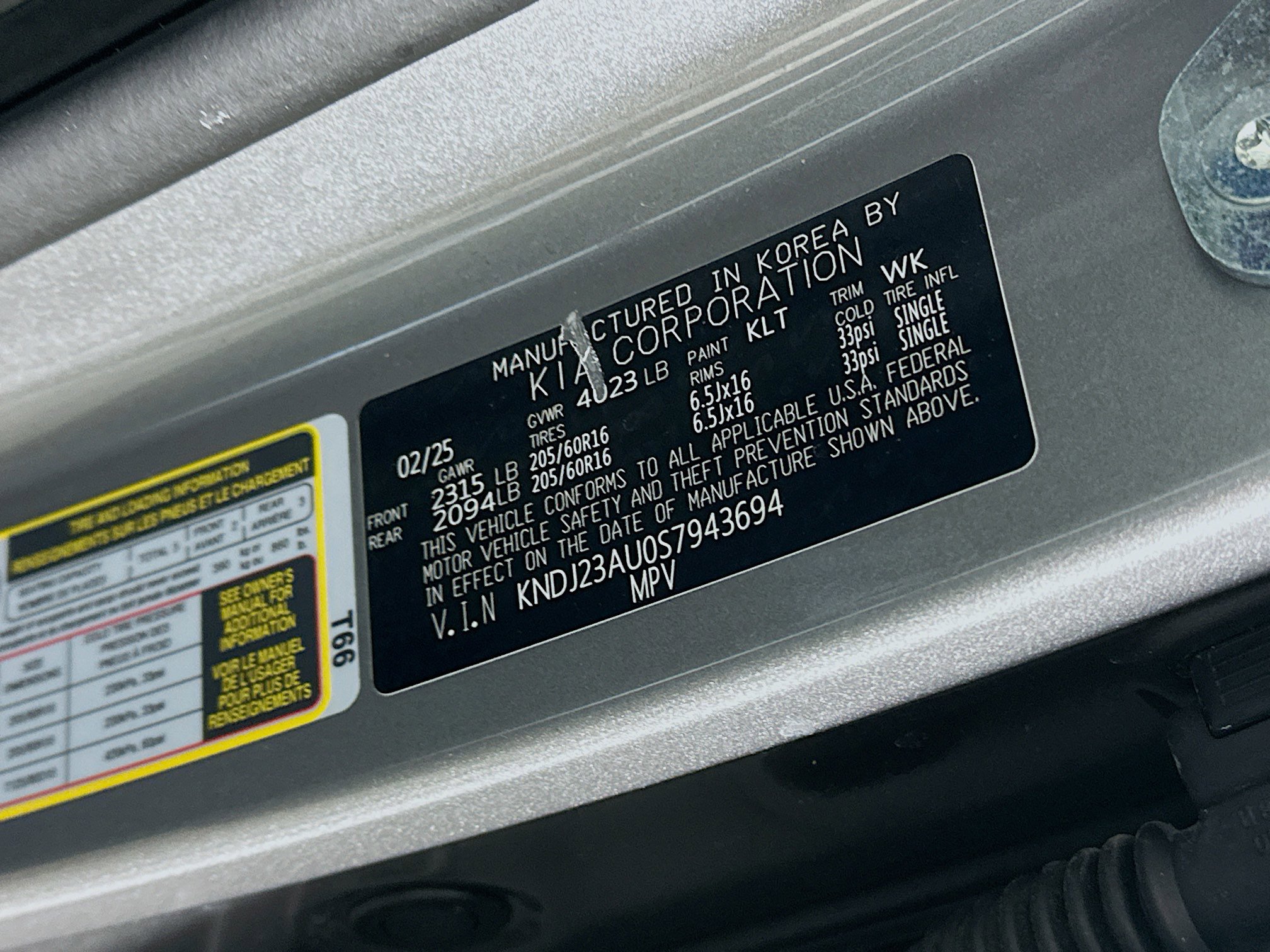 Used 2025 Kia Soul LX w/ LX Technology Package FWD image 12