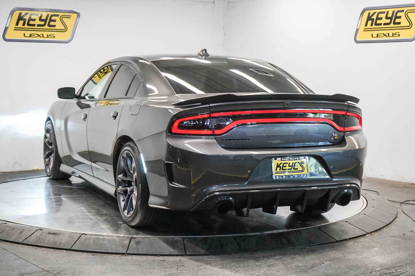 Used 2023 Dodge Charger Scat Pack w/ Harman/Kardon Audio Group RWD image 2