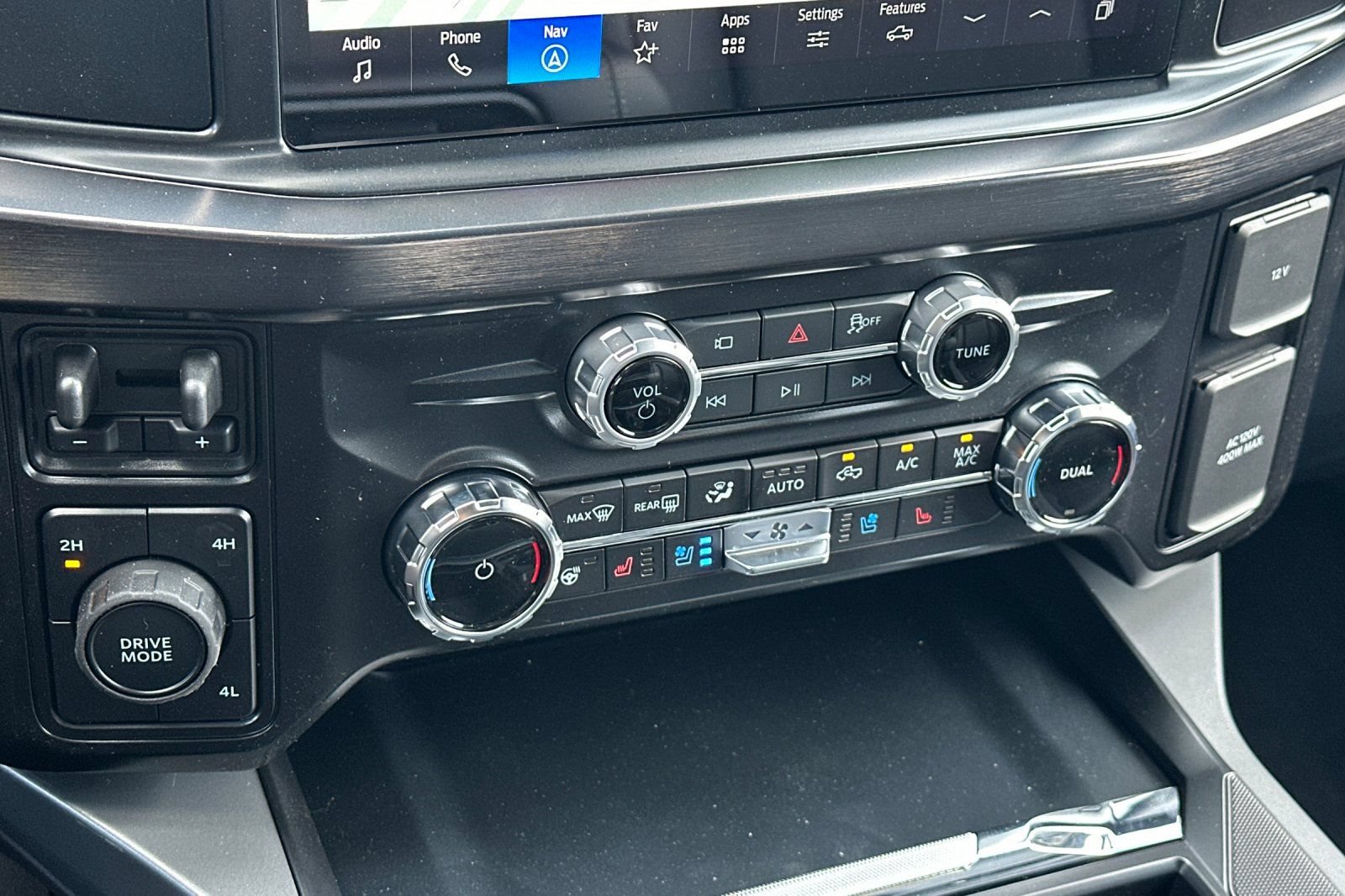 New 2026 Ford F350 Lariat AWD/4WD image 19