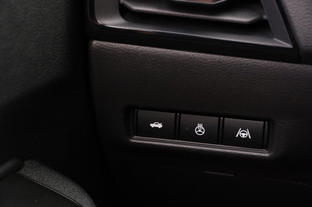 New 2026 Nissan Sentra SR w/ SR Premium Package image 20