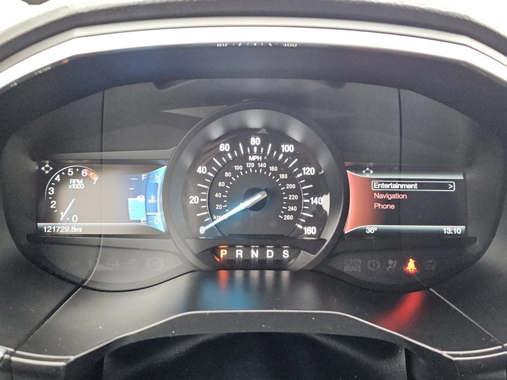 Used 2016 Ford Edge Titanium w/ Technology Package image 29