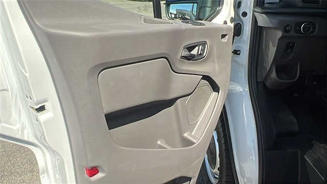 New 2025 Ford Transit 250 148 Medium Roof w/ Load Area Protection Package image 17