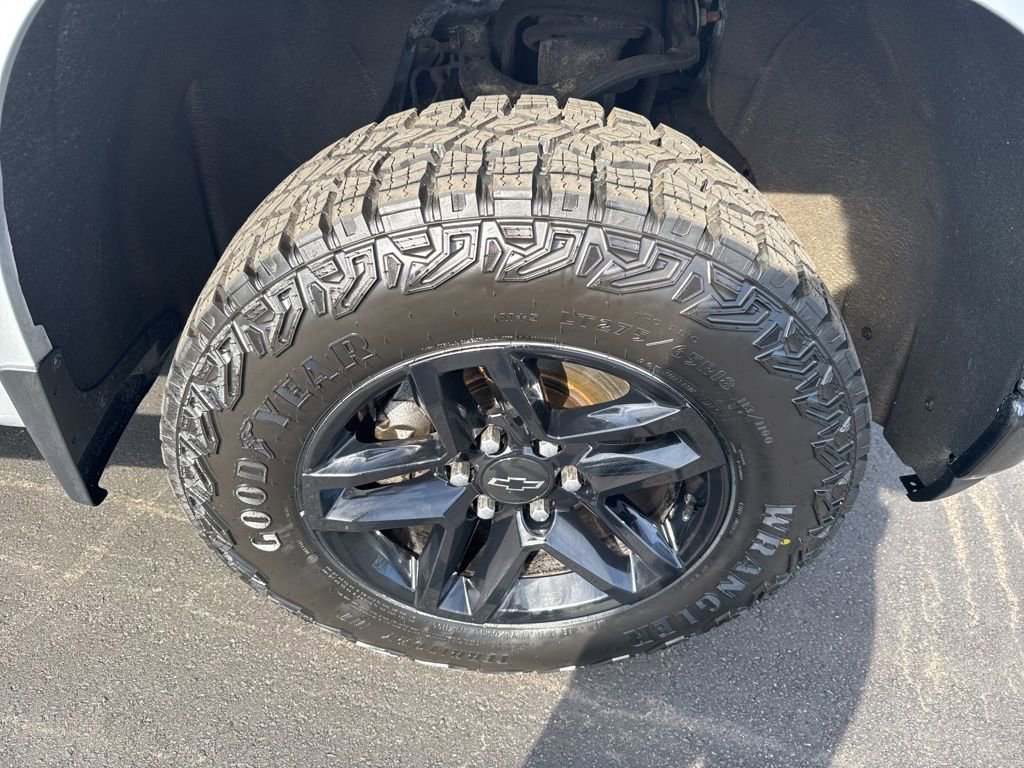 Used 2020 Chevrolet Silverado 1500 LT Trail Boss image 13