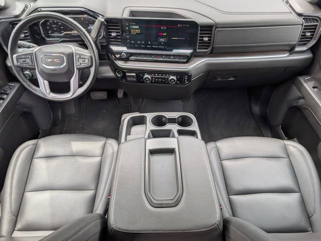 Used 2025 GMC Sierra 1500 SLT image 5