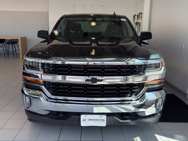 Used 2017 Chevrolet Silverado 1500 LT w/ All Star Edition AWD/4WD image 34