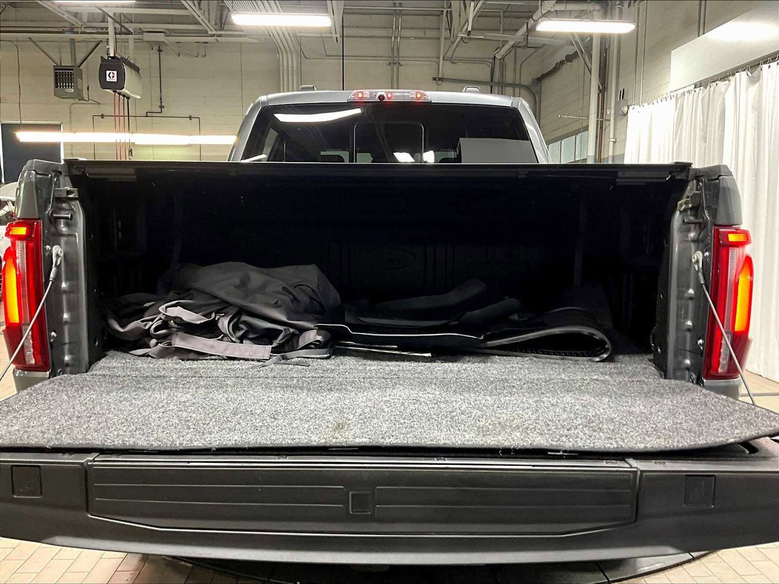 Used 2025 Ford F150 Raptor image 39