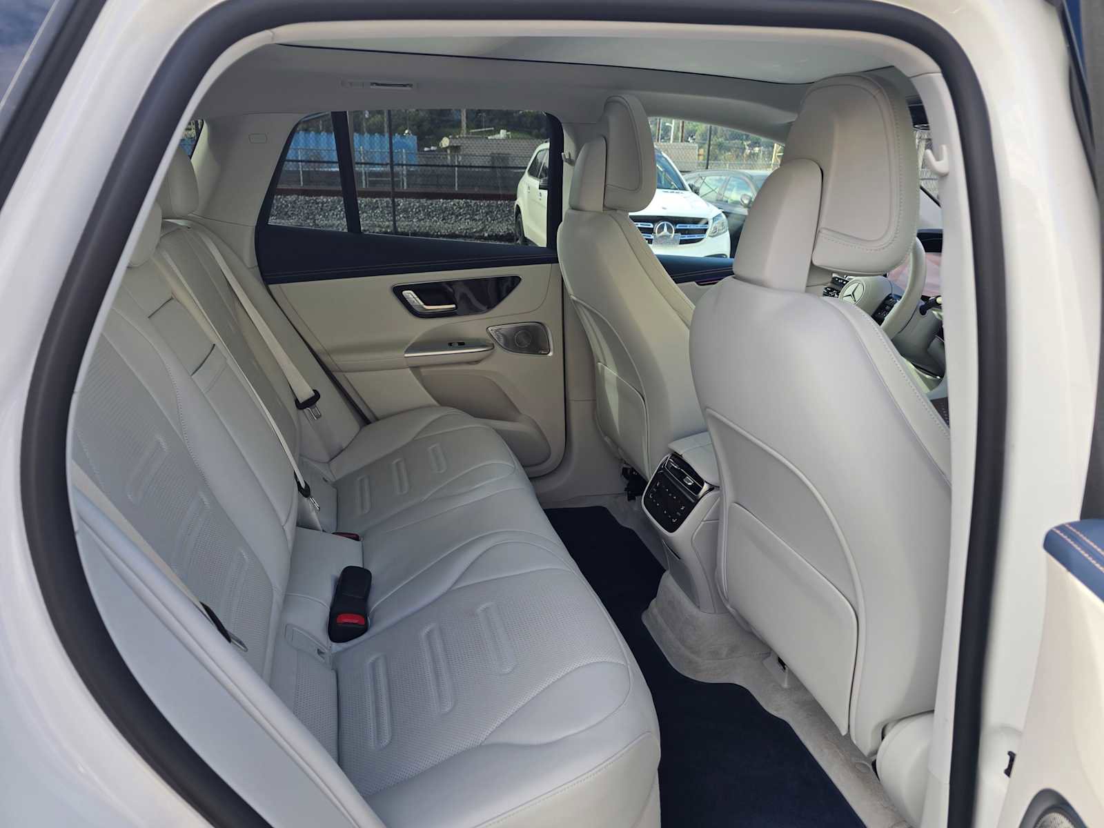 Used 2024 Mercedes-Benz EQE AMG 4MATIC SUV image 13