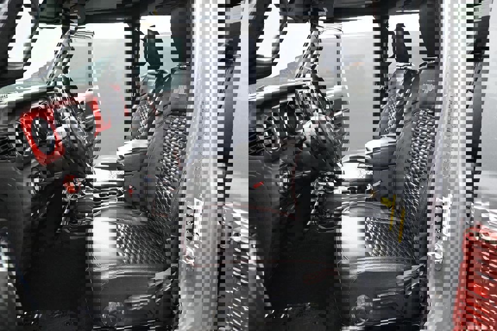 Used 2020 Jeep Gladiator Rubicon AWD/4WD image 18