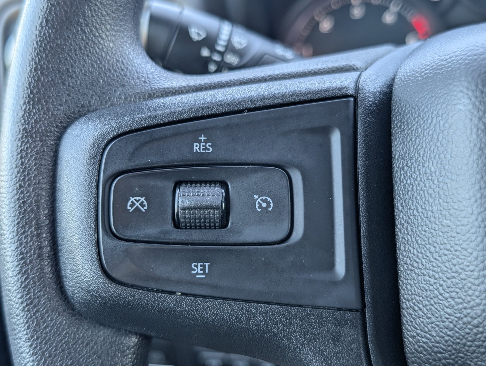Used 2022 Chevrolet Silverado 2500 Custom w/ Custom Value Package AWD/4WD image 25