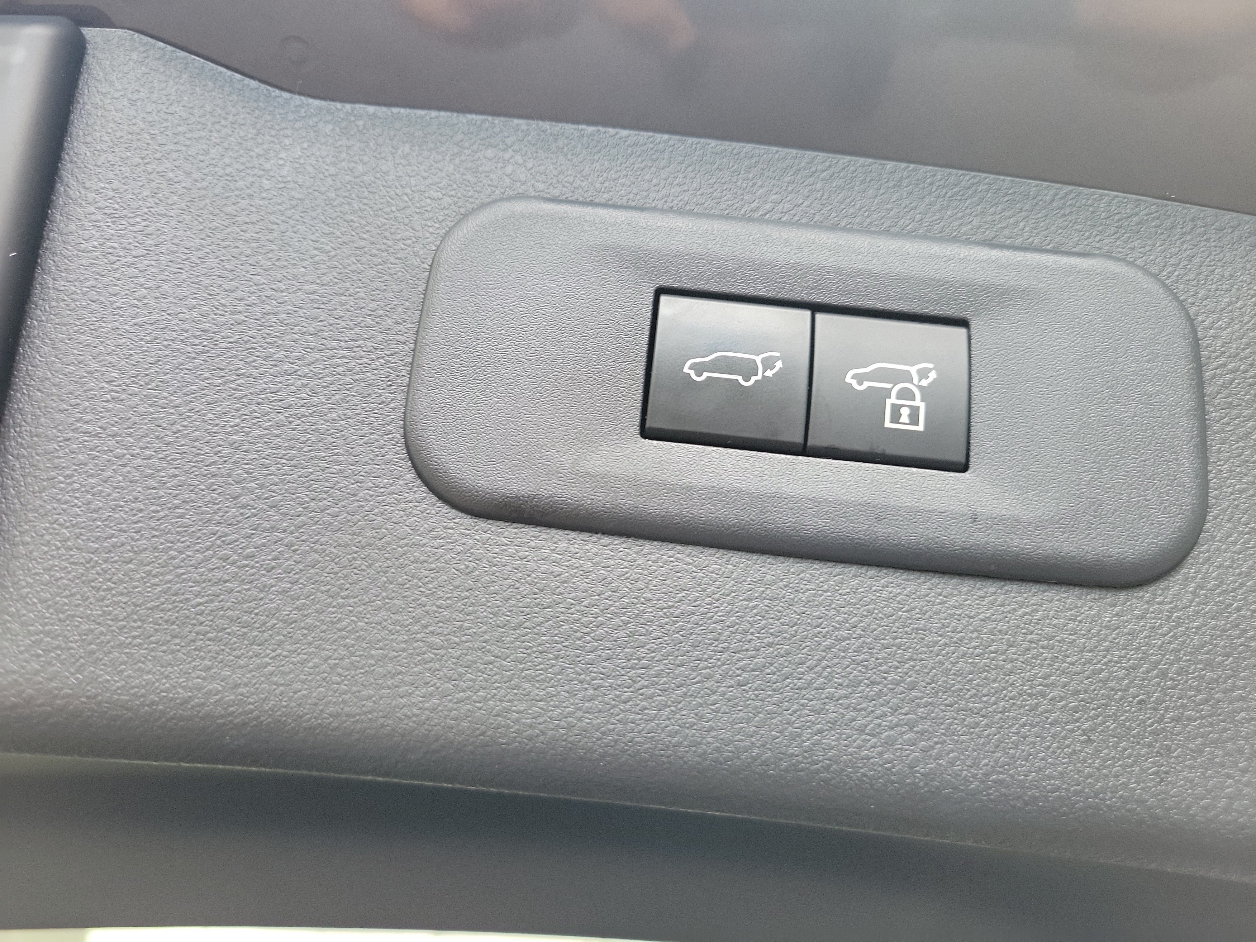 Certified 2024 Lexus NX 250 FWD w/ Towing Package (2000 Lbs) image 10