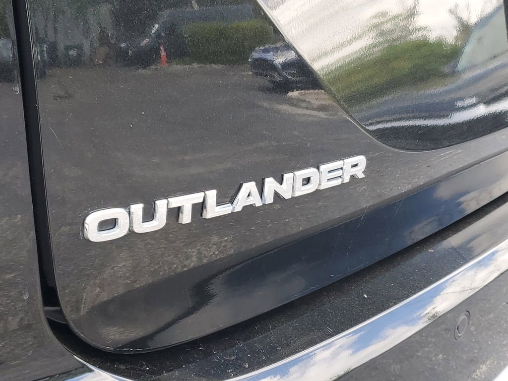 Used 2022 Mitsubishi Outlander SEL image 8