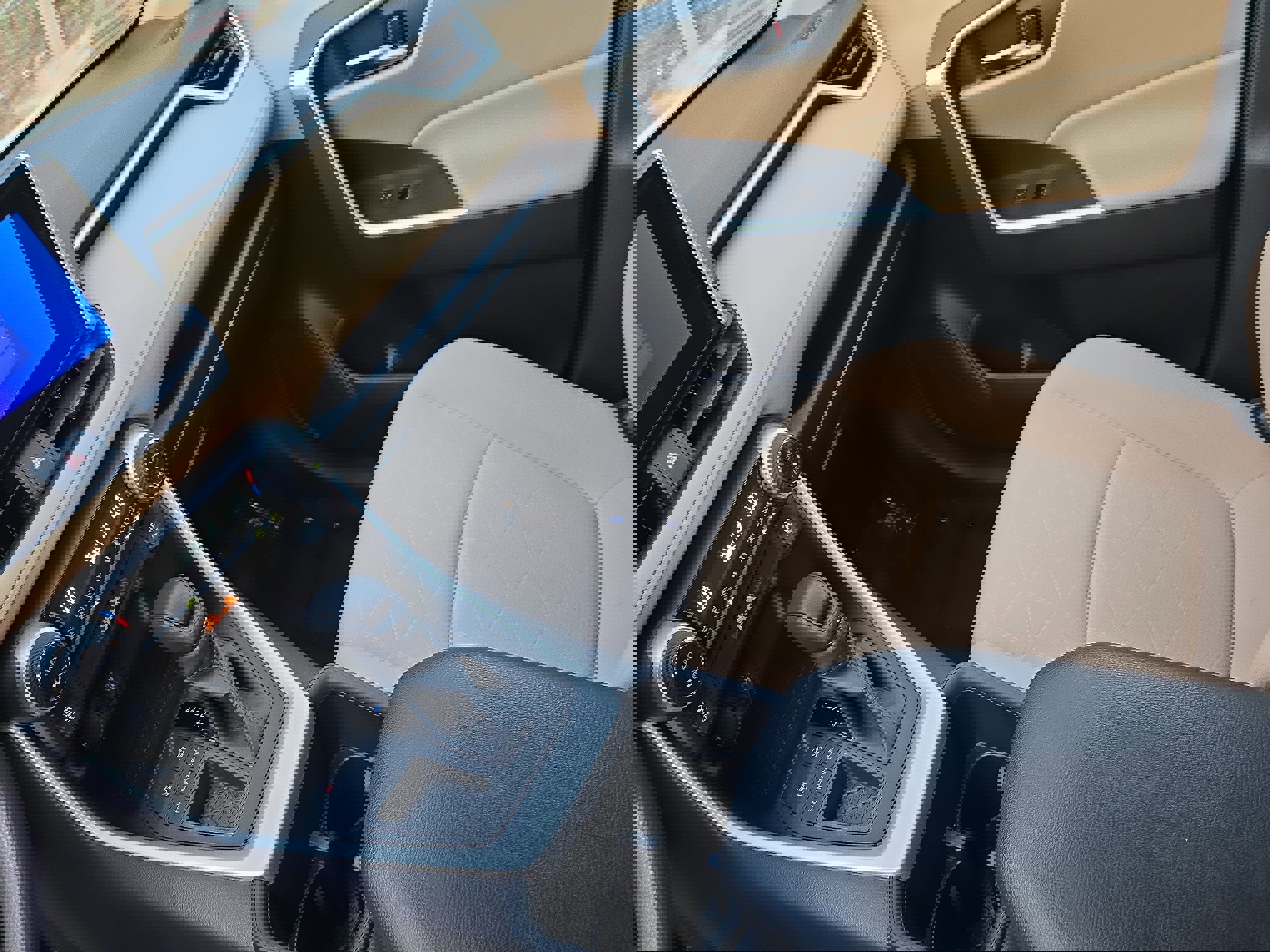 Used 2023 Toyota RAV4 XLE w/ Convenience Package image 22