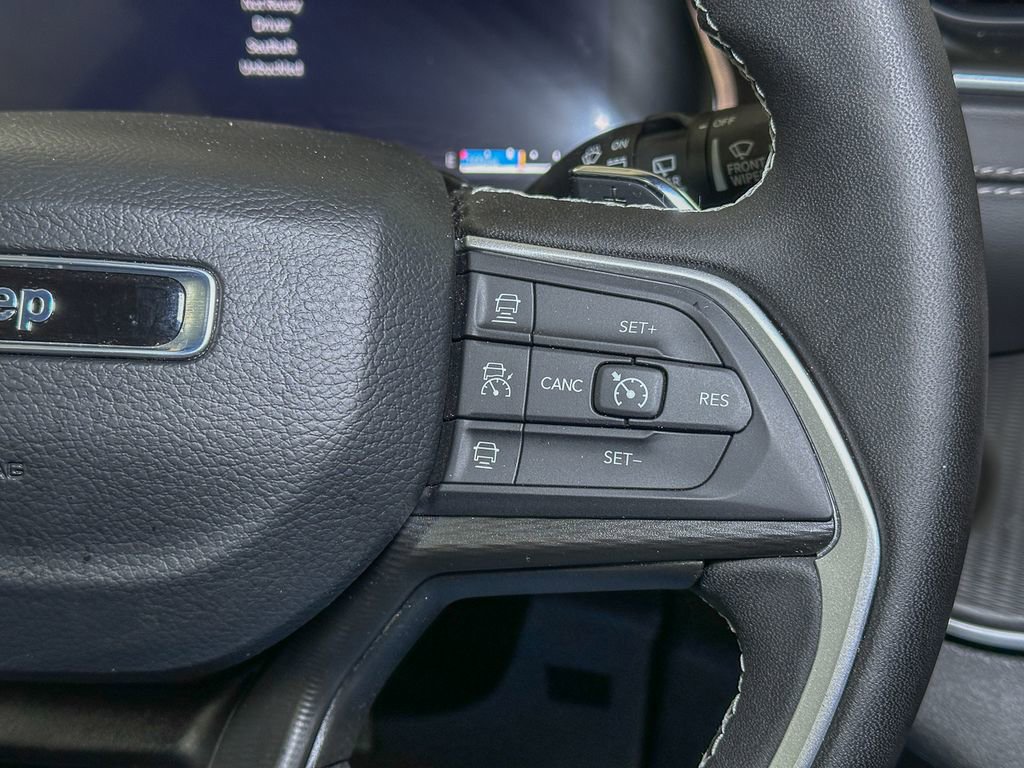 Certified 2024 Jeep Grand Cherokee Laredo w/ Trailer Tow Package image 35