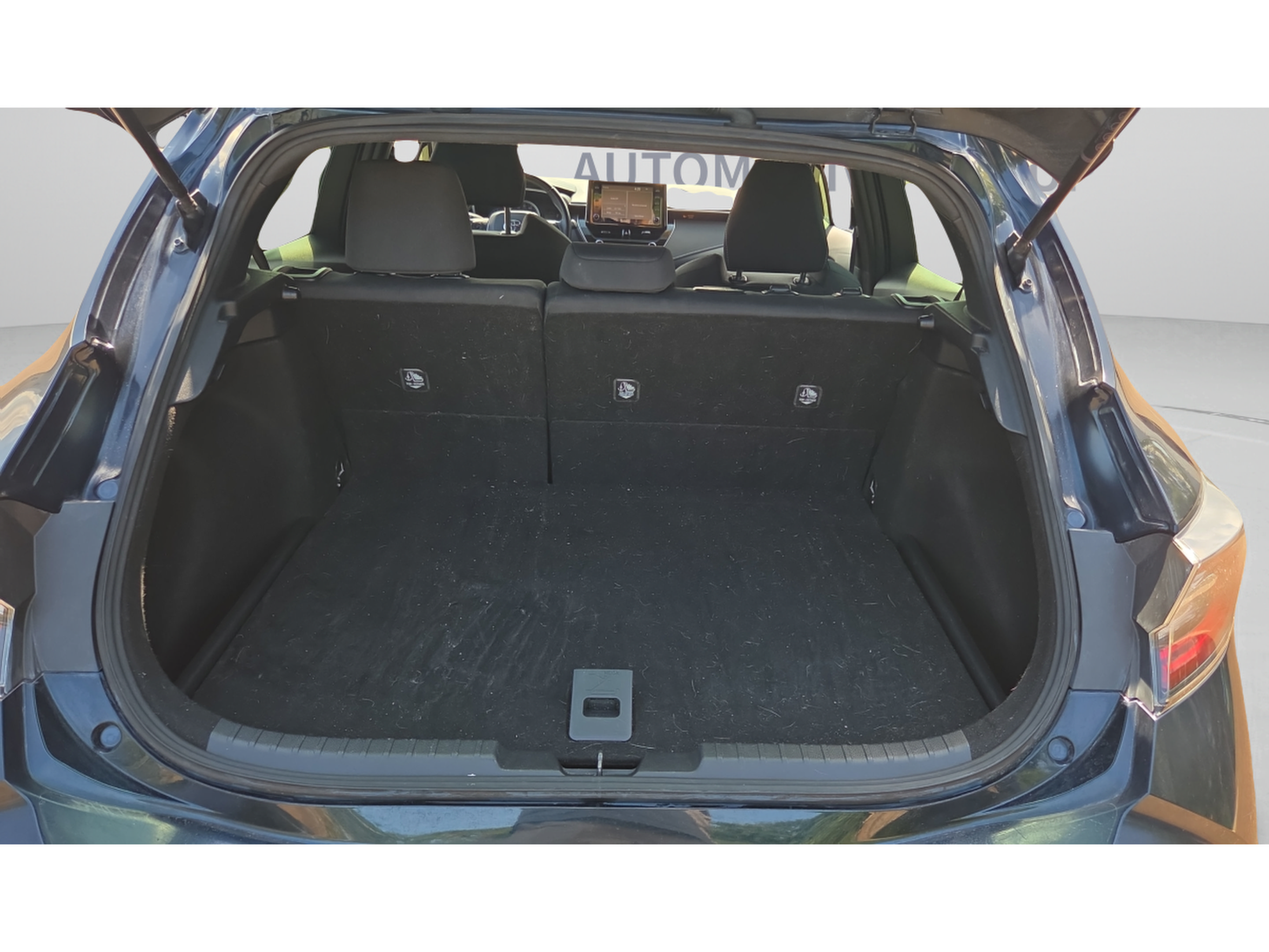 Used 2019 Toyota Corolla SE w/ SE Option Package FWD image 12