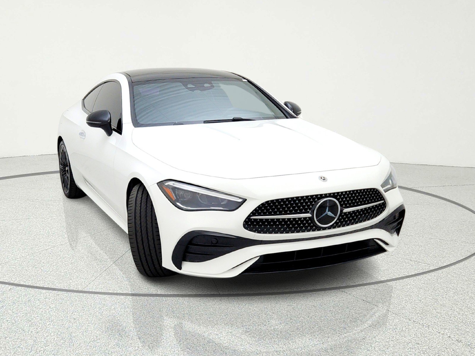 Certified 2025 Mercedes-Benz CLE 450 4MATIC Coupe image 4