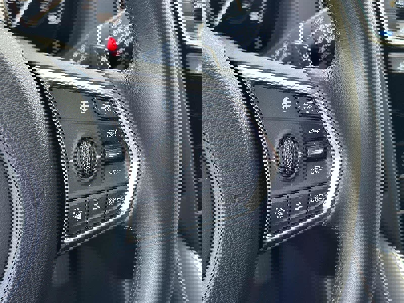 Certified 2025 Acura RDX SH-AWD w/ Technology Package image 25