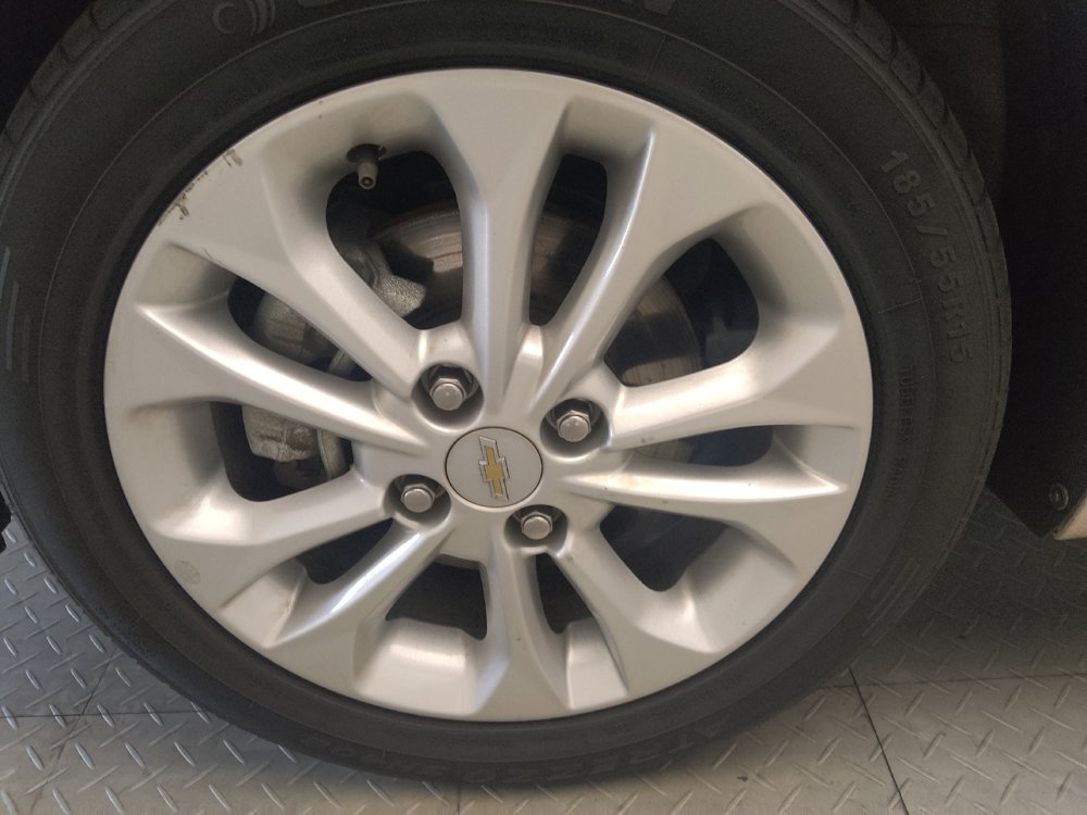 Used 2021 Chevrolet Spark LT FWD image 31