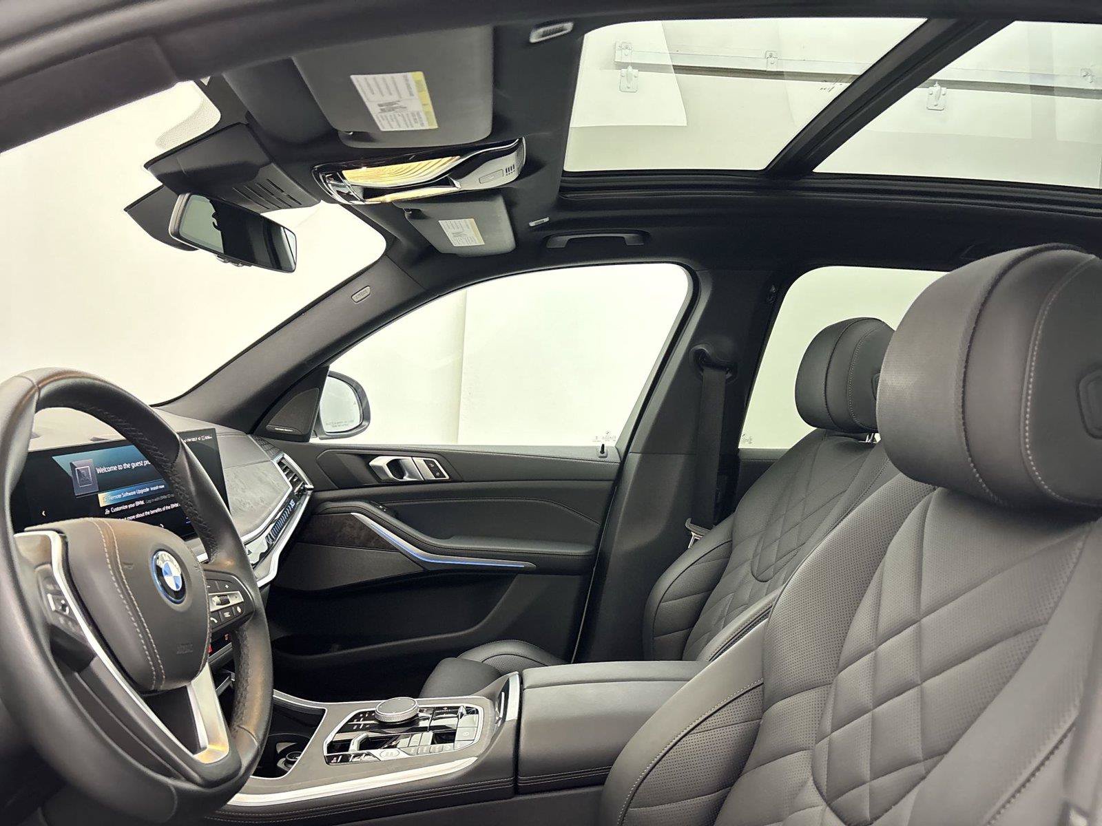 Used 2024 BMW X5 xDrive50e w/ Premium Package AWD/4WD image 24