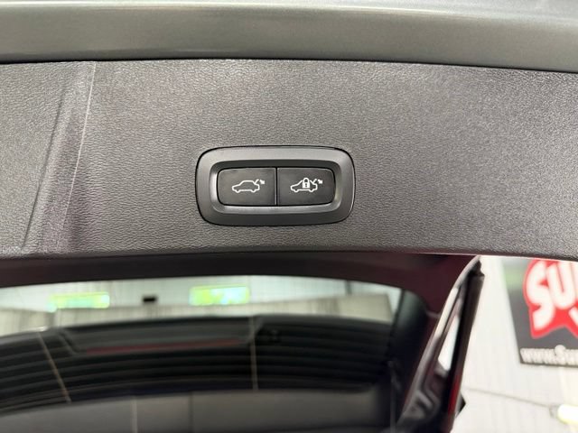 Used 2026 Volvo XC40 B5 Core AWD/4WD image 10