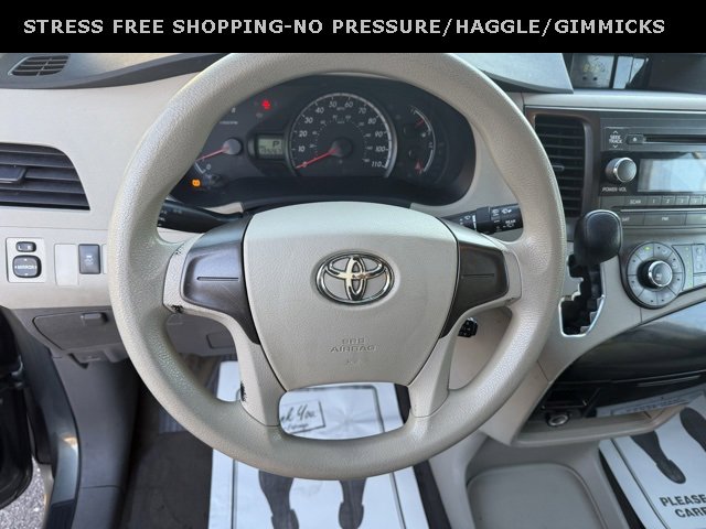 Used 2012 Toyota Sienna image 14