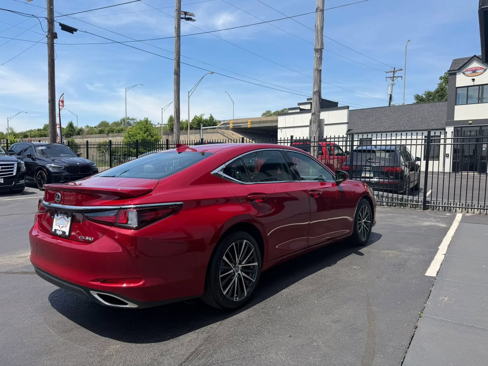 Used 2023 Lexus ES 350 w/ Premium Package FWD image 6