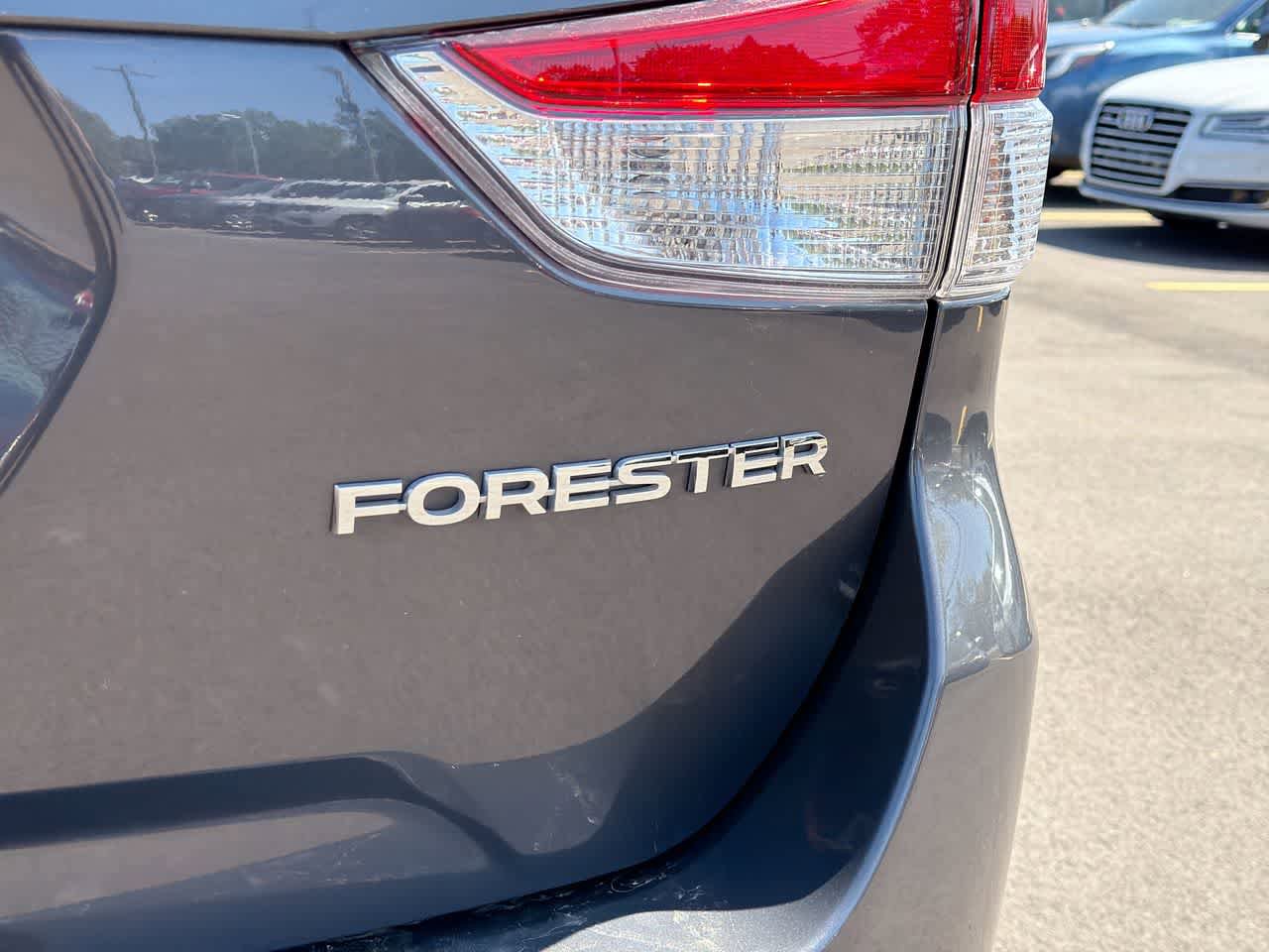 Certified 2023 Subaru Forester Premium AWD/4WD image 18