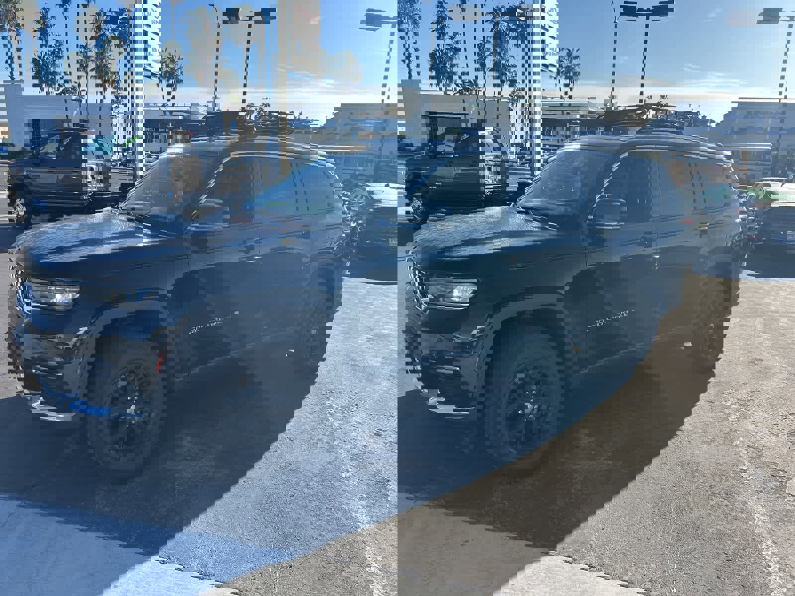 Used 2021 Jeep Grand Cherokee L Limited image 2