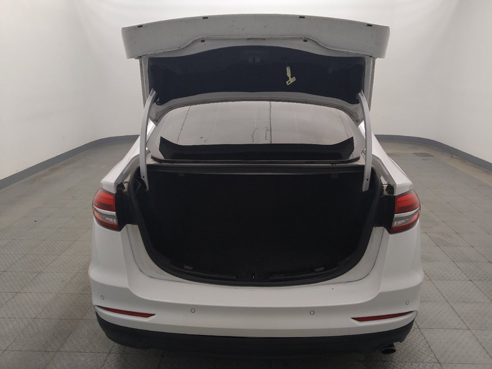 Used 2020 Ford Fusion SEL FWD image 29