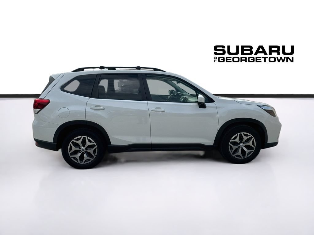 Used 2019 Subaru Forester Premium w/ All-Weather Package AWD/4WD image 8