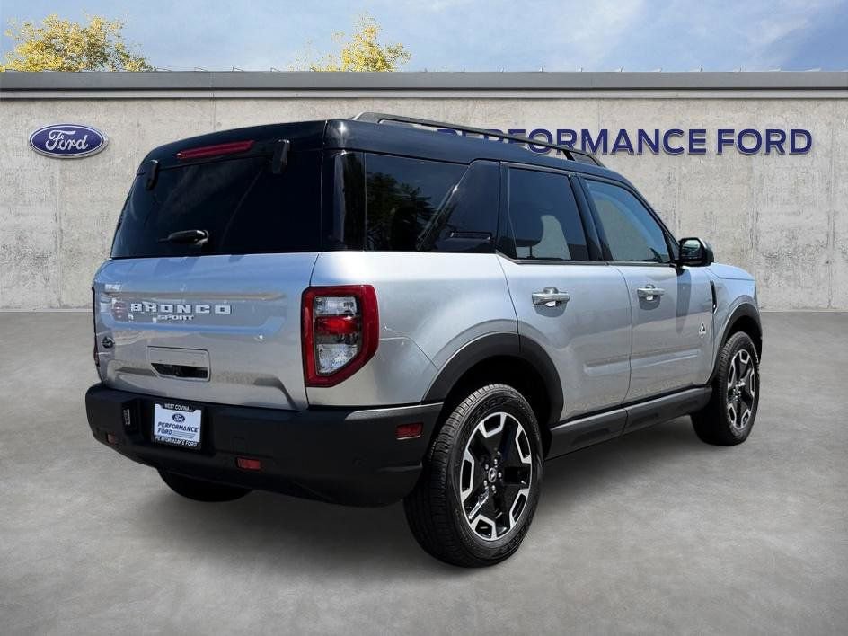 Used 2021 Ford Bronco Sport Outer Banks AWD/4WD image 7