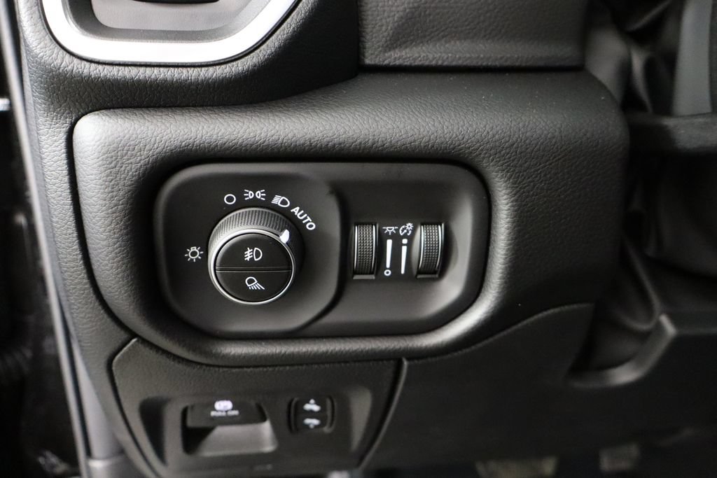 New 2027 RAM 1500 Laramie AWD/4WD image 22
