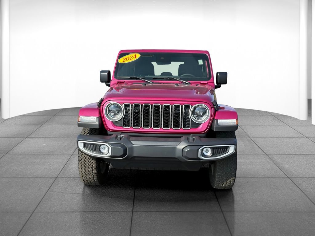 Used 2024 Jeep Wrangler Unlimited Sahara w/ Safety Group AWD/4WD image 2