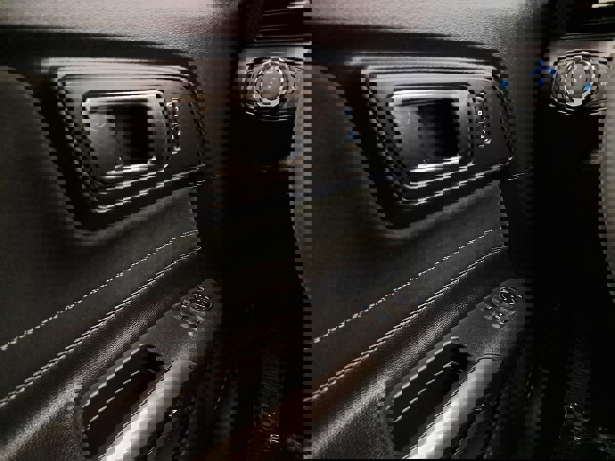 Used 2016 Ford Mustang Shelby GT350 w/ Technology Package image 22