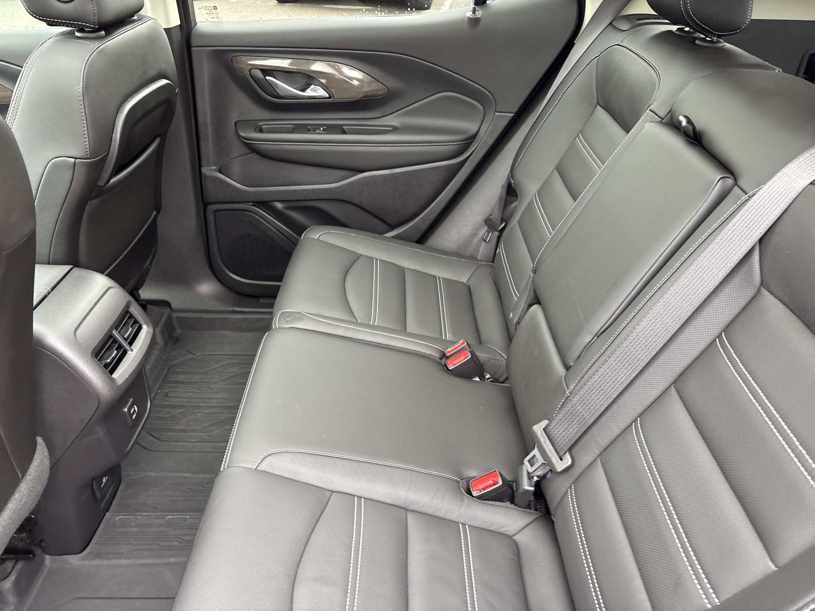 Certified 2024 GMC Terrain Denali image 30