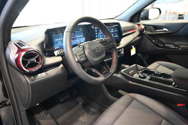 New 2027 Chevrolet Equinox RS w/ LPO, Floor Liner Package FWD image 21