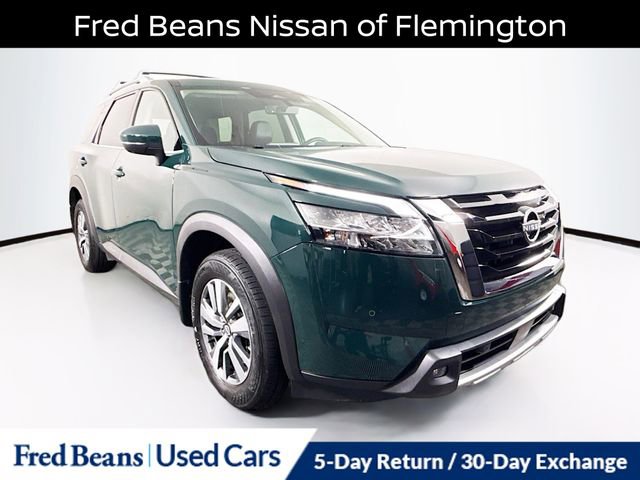 Certified 2023 Nissan Pathfinder SL w/ Lighting Package (N92)