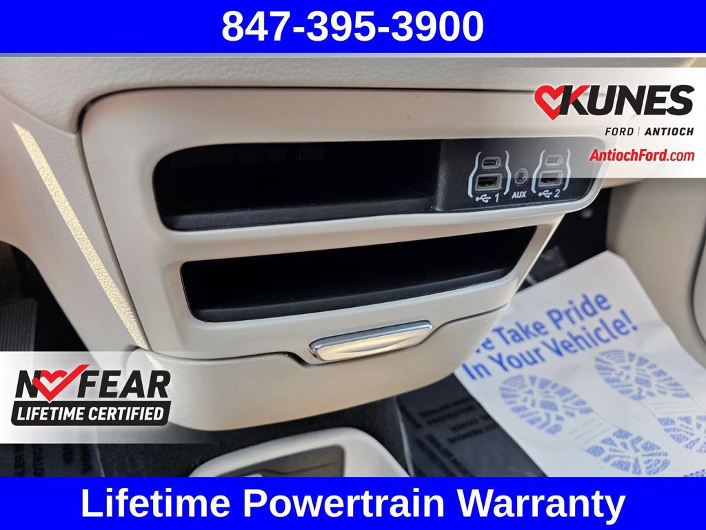 Used 2023 Chrysler Voyager LX FWD image 42
