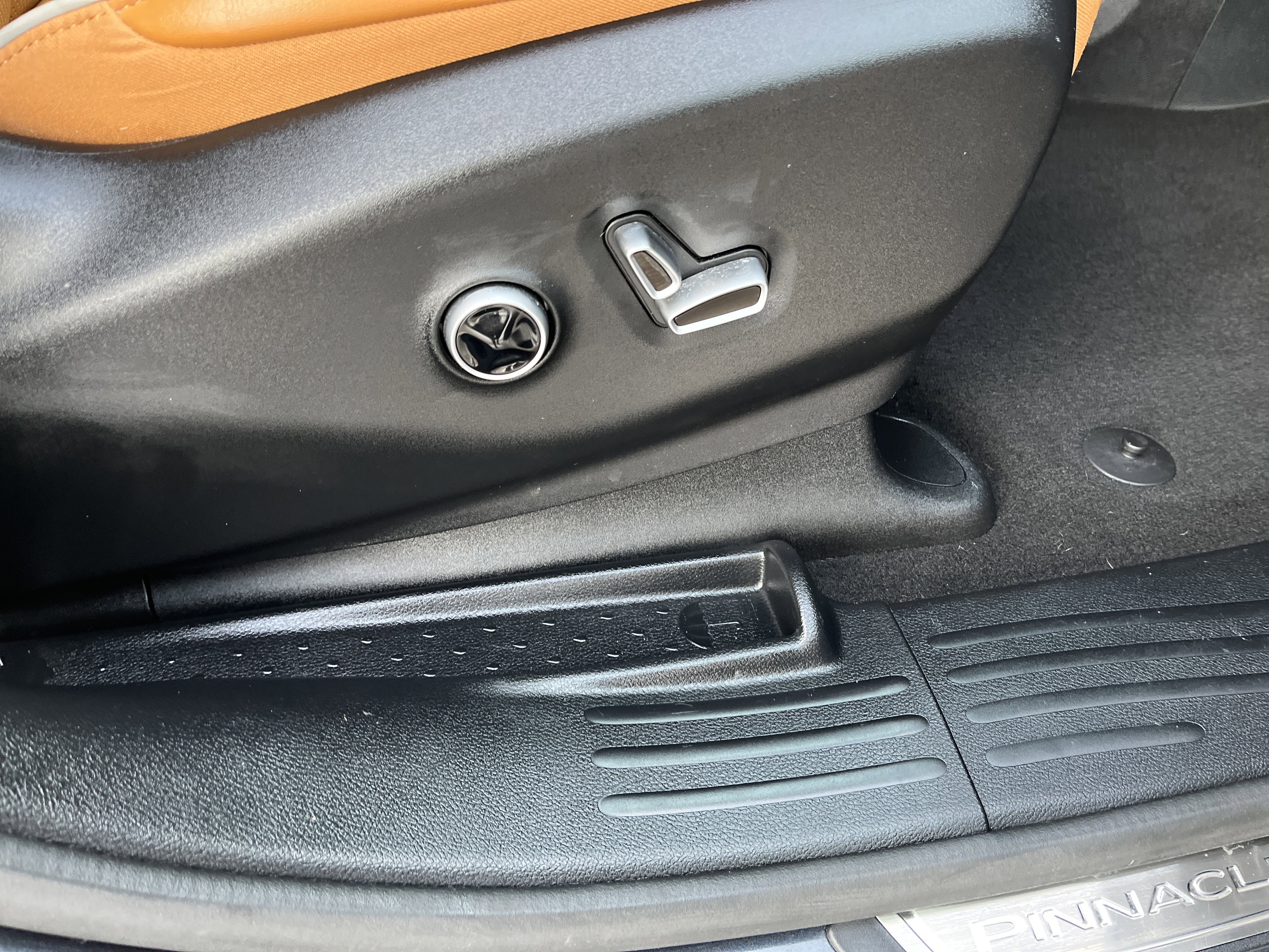 Used 2021 Chrysler Pacifica Pinnacle image 21