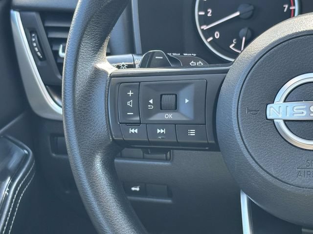 Used 2024 Nissan Rogue SV FWD image 23