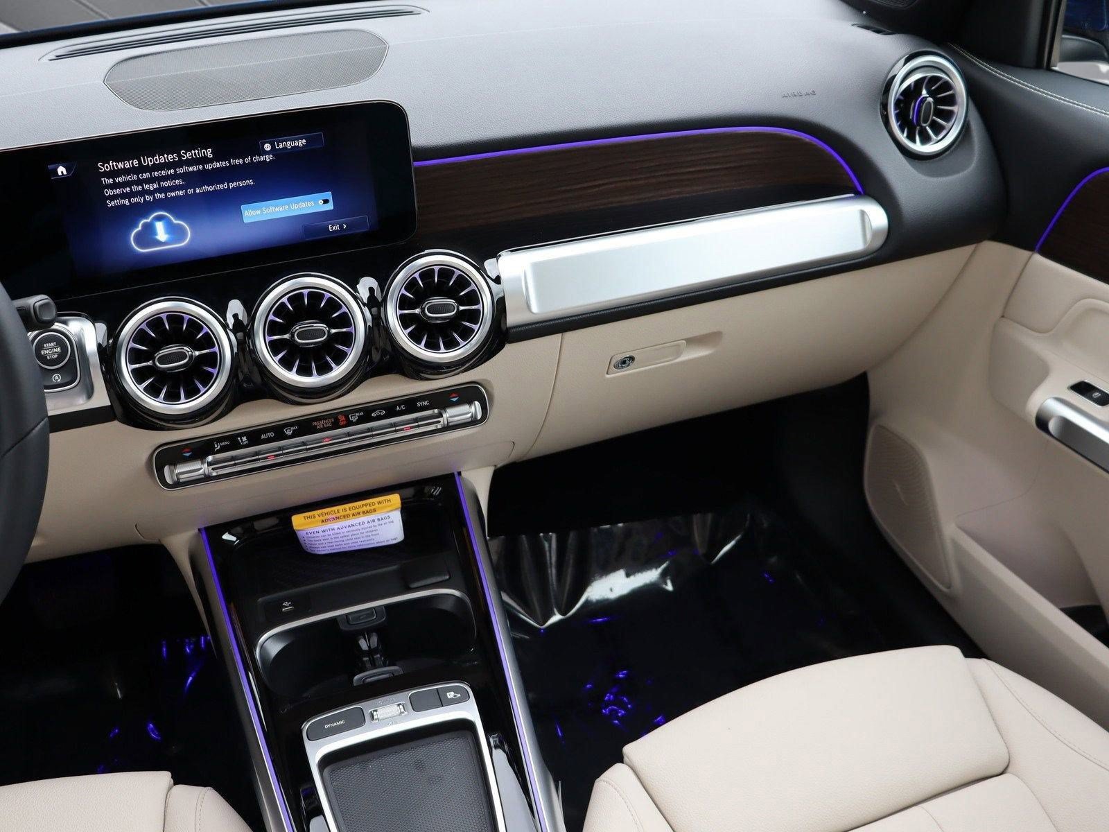Used 2025 Mercedes-Benz GLB 250 image 30
