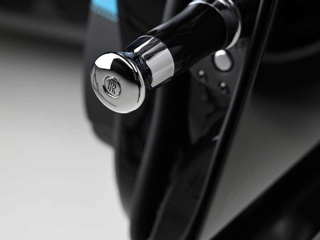 New 2026 Rolls-Royce Cullinan Black Badge AWD/4WD image 30