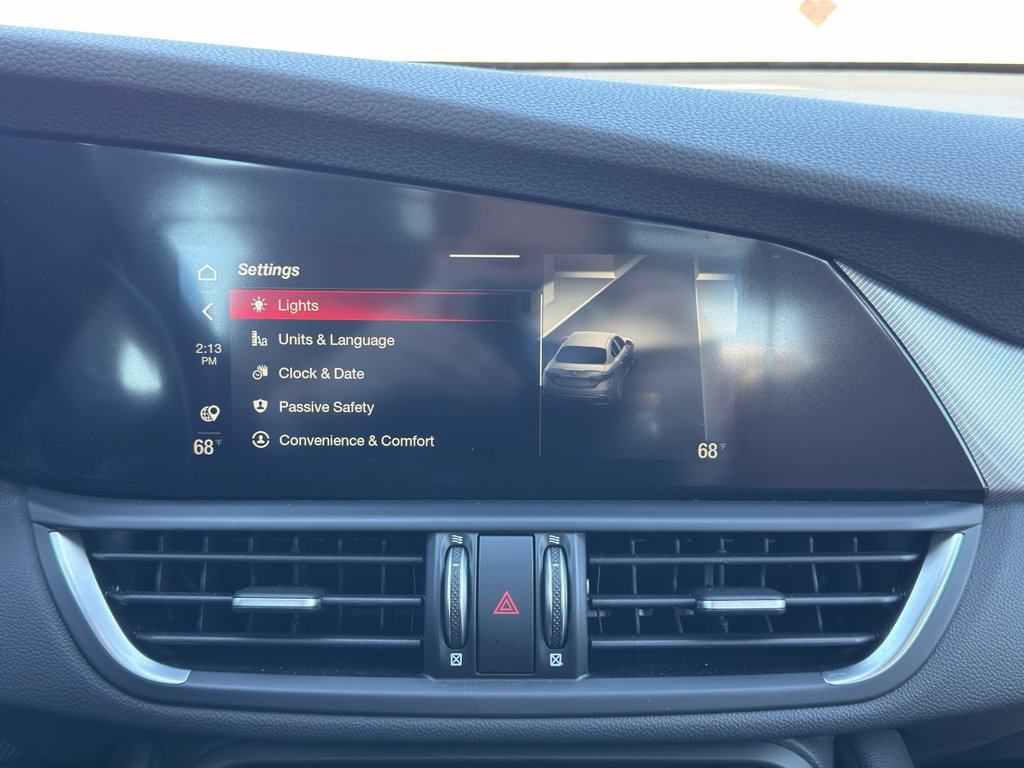 Used 2024 Alfa Romeo Giulia Veloce AWD/4WD image 27