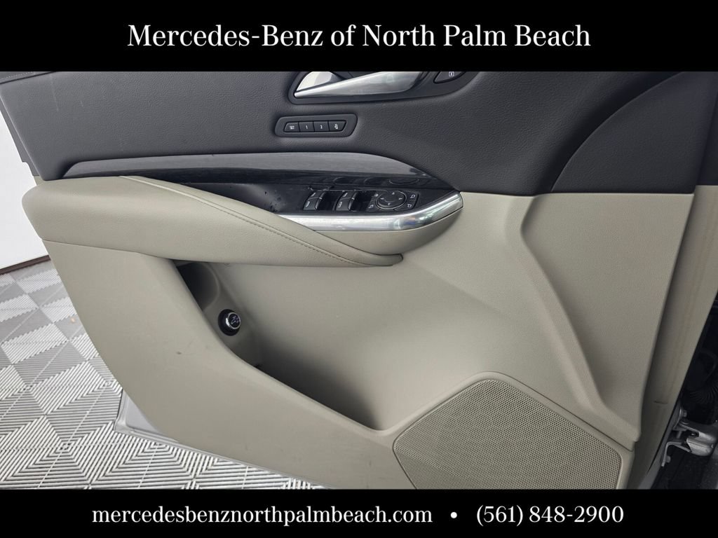 Used 2019 Cadillac XT4 Premium Luxury w/ Driver Awareness Package FWD image 24