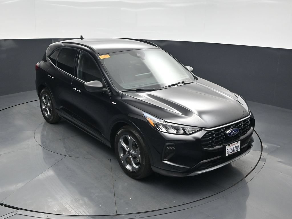 Certified 2023 Ford Escape ST-Line w/ Tech Pack #1 FWD image 36