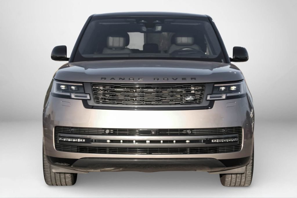 Used 2023 Land Rover Range Rover SE AWD/4WD image 3