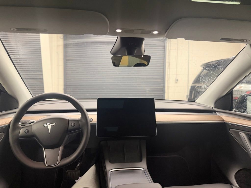 Used 2024 Tesla Model Y Long Range image 7